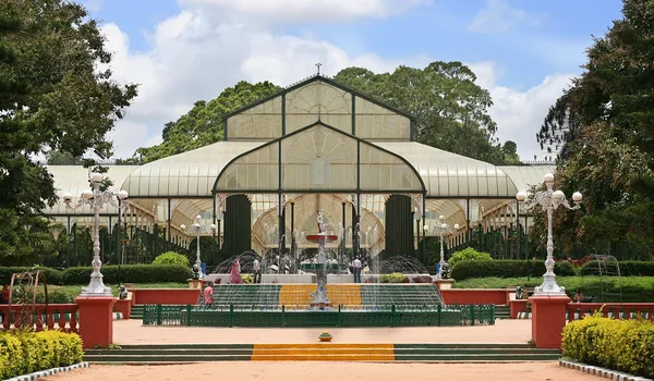 Featured Image of Lalbagh Botanical Garden